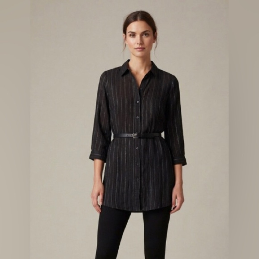 Beechers Brook | long black top blouse with silver lines | size S